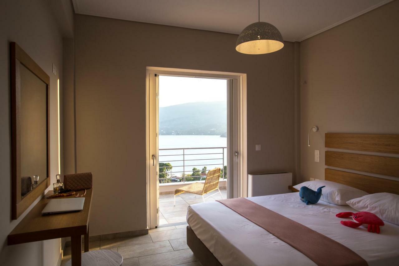 Kalavria Luxury Suites - Magnificent Sea View Of Poros Порос Экстерьер фото
